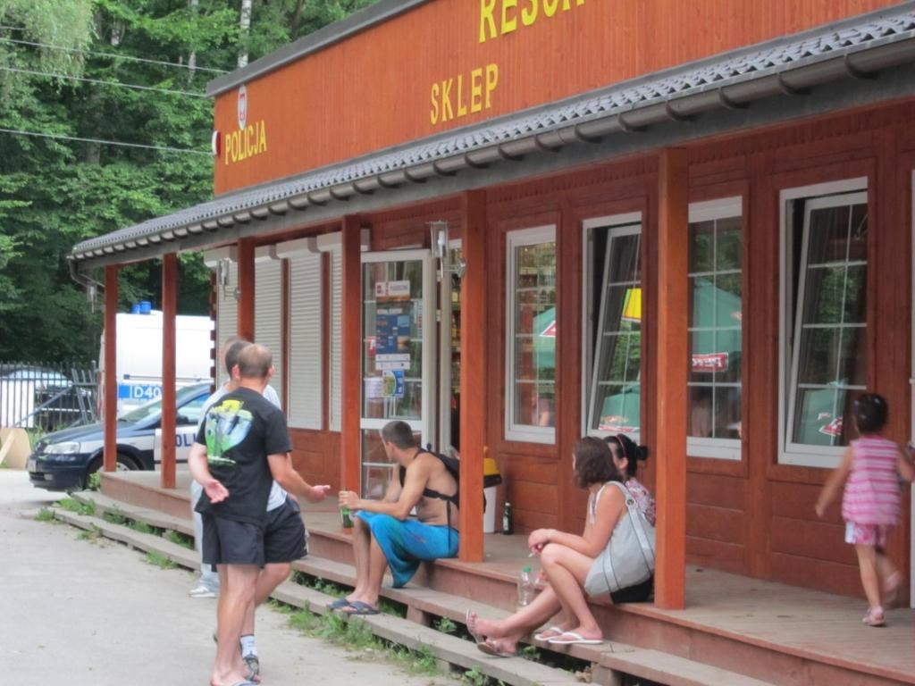 Resort Piaseczno Розплуце Екстериор снимка