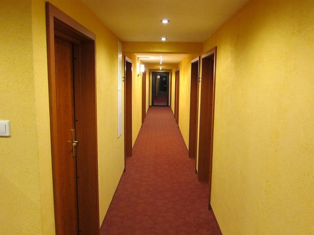 Resort Piaseczno Розплуце Екстериор снимка