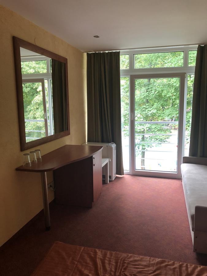 Resort Piaseczno Розплуце Екстериор снимка