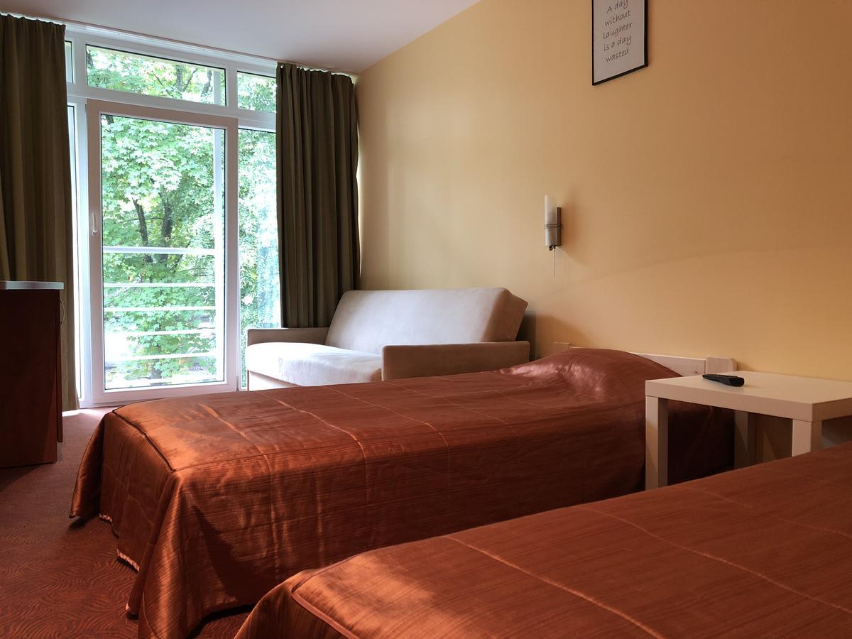 Resort Piaseczno Розплуце Екстериор снимка