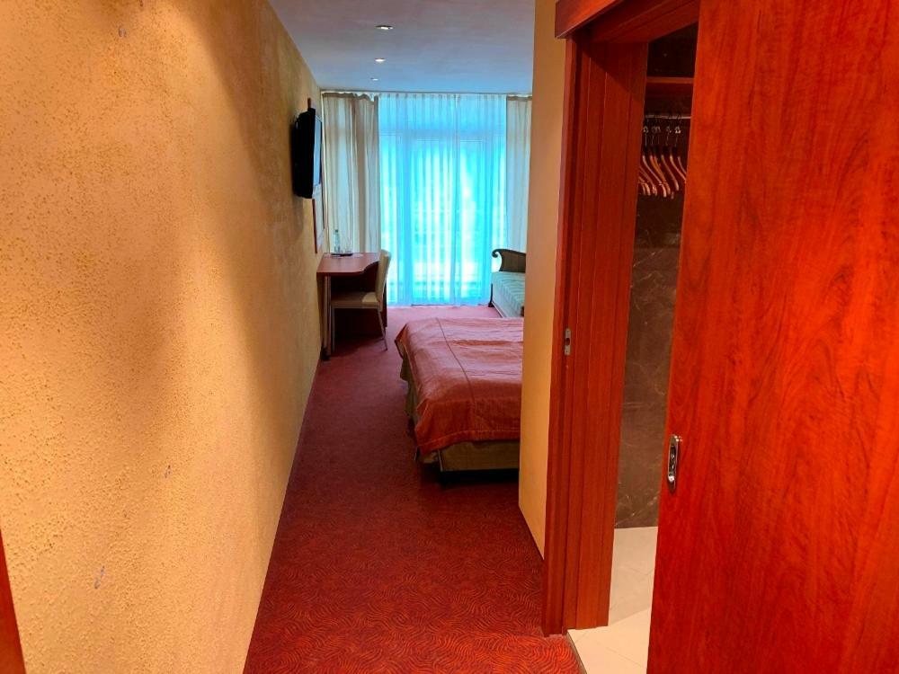 Resort Piaseczno Розплуце Екстериор снимка