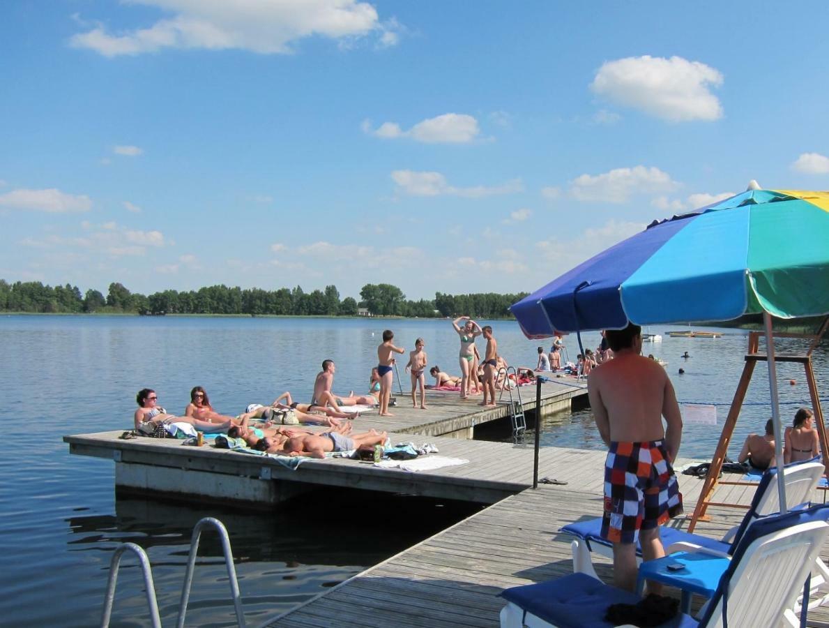 Resort Piaseczno Розплуце Екстериор снимка